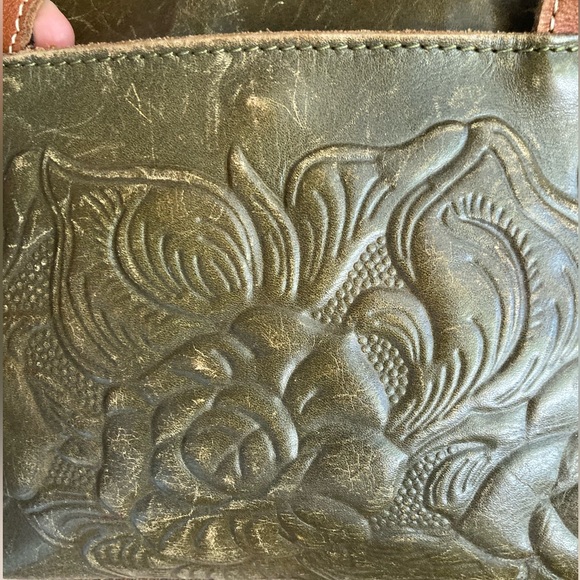 Patricia Nash Italian Leather Handbag - Picture 5 of 8